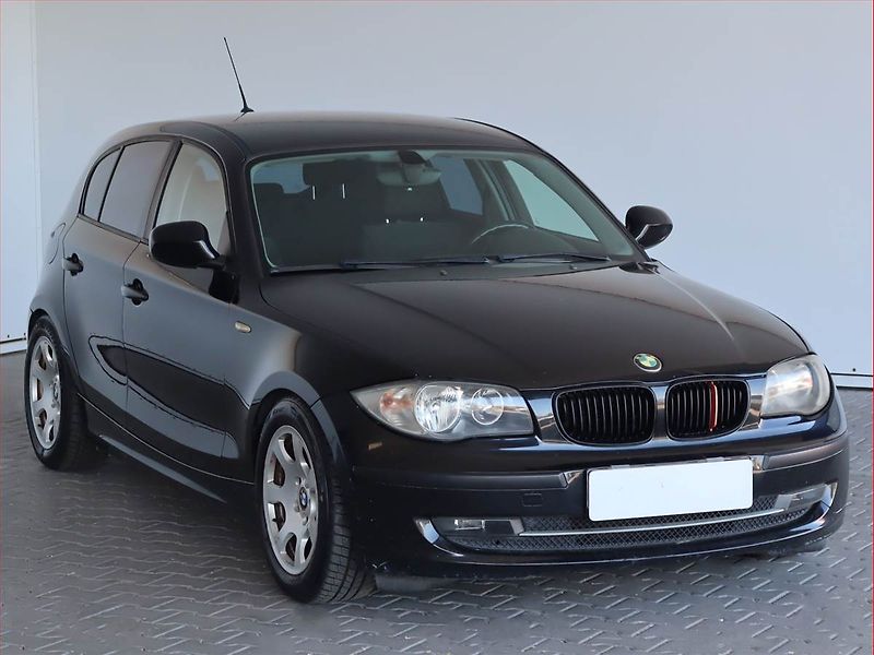 BMW Řada 1 (2011) 116d - fotografie inzerátu