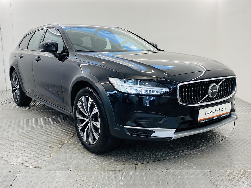 Volvo V90 B4 AWD Cross Country - fotka 24 z 25