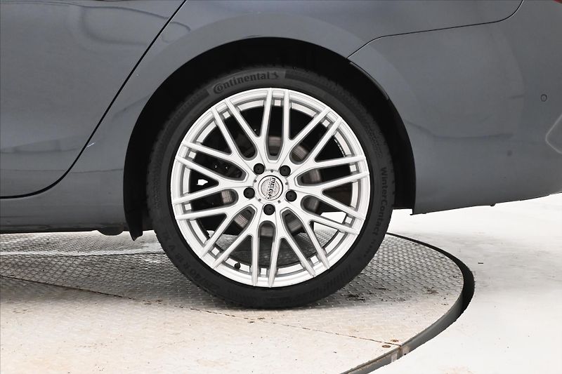 Cupra Leon 2,0 TDI 110 kW DSG Sportstoure - fotka 33 z 33