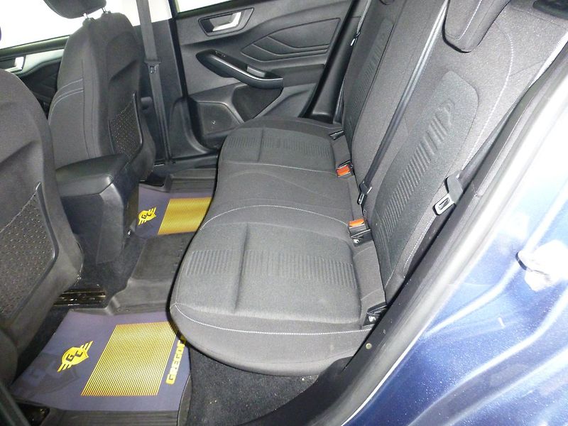 Ford Focus (2020) 2,0TDCI**VYHŘ VOLANT+SED**NAVI - fotka 16 z 27