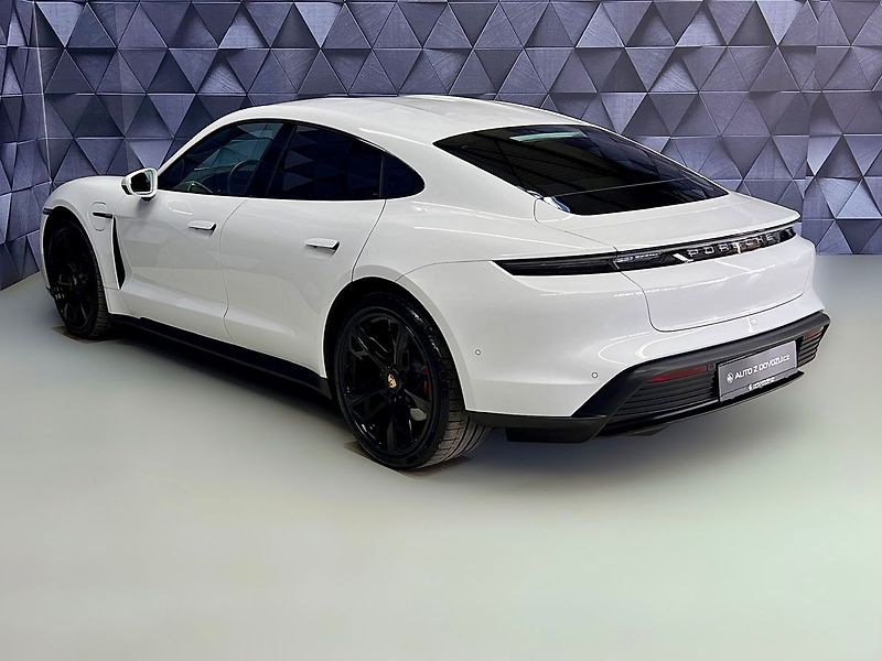 Porsche Taycan 4S PERFORMANCE, VZDUCH, BOSE - fotka 4 z 29