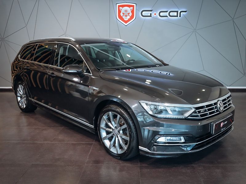 Volkswagen Passat 2.0TDI DSG R-Line 140kW 4M - fotka 2 z 27