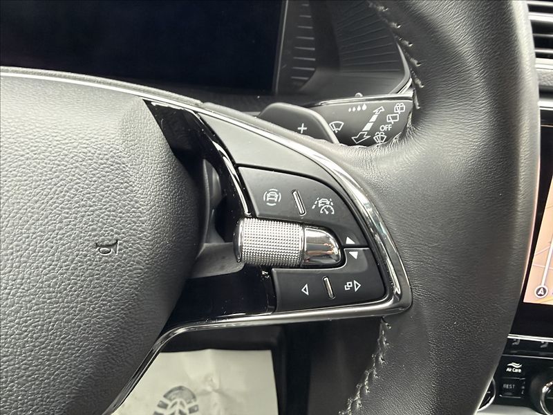 Škoda Superb 2.0 TDI Ambition/Virtual/ACC - fotka 16 z 25