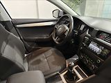 Škoda Octavia 1,6   TDI KEY-LESS TAŽNÉ ČR - náhled 19