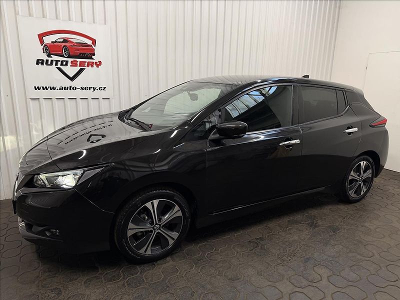 Nissan Leaf N-CONNECTA 160kW 62kWh - fotka 3 z 38
