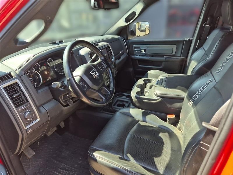 Dodge RAM 6,4 Power Wagon 2500 - fotka 7 z 19