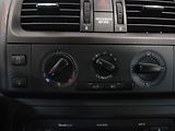 Škoda Roomster (2010) 1.6 TDi, ČR, AC, tempo - náhled 15