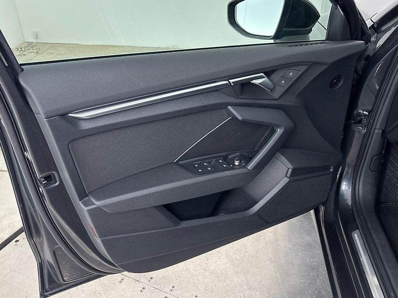 Audi A3 DSG - fotka 13 z 27