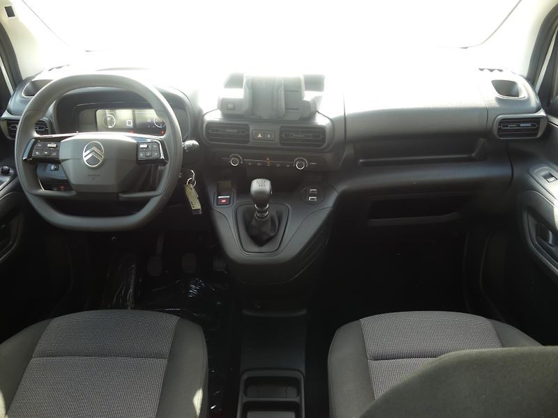 Citroën Berlingo (2026) YOU PROFI Diesel 100k Manual  - fotka 11 z 18