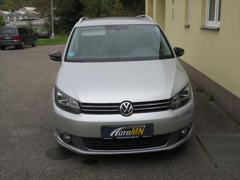 Volkswagen Touran 1,4  TSI MATCH - fotka 4 z 34