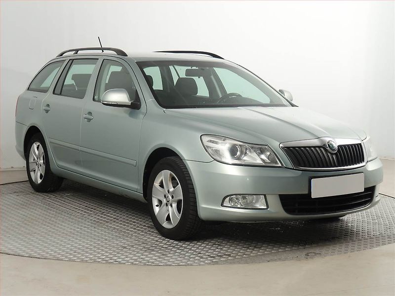 Škoda Octavia (2013) 1.6 TDI, po STK, dobrý stav - fotografie inzerátu
