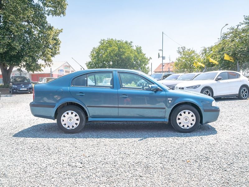 Škoda Octavia (2003) 1.6MPI 75KW – PO ROZVODECH - fotka 4 z 30