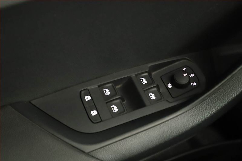 Škoda Karoq (2020) 1.6 TDI - fotka 10 z 14