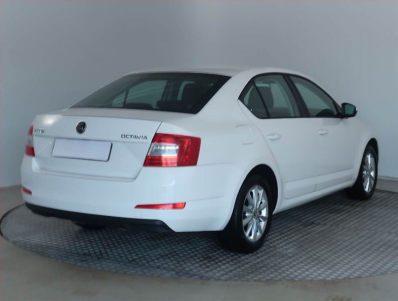 Škoda Octavia (2015) 1.6 TDI - fotka 5 z 15