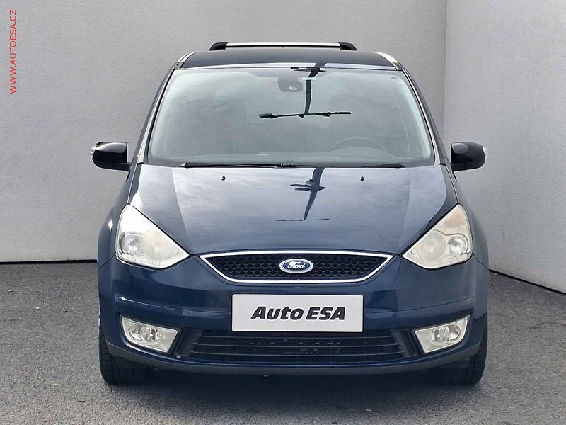 Ford Galaxy (2008) 2.0 TDCI 7míst, 1.maj, autoAC - fotka 2 z 18