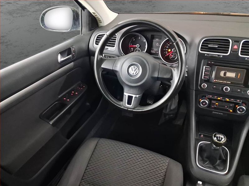 Volkswagen Golf (2010) 1.6 TDI, po STK, Tažné - fotka 7 z 18