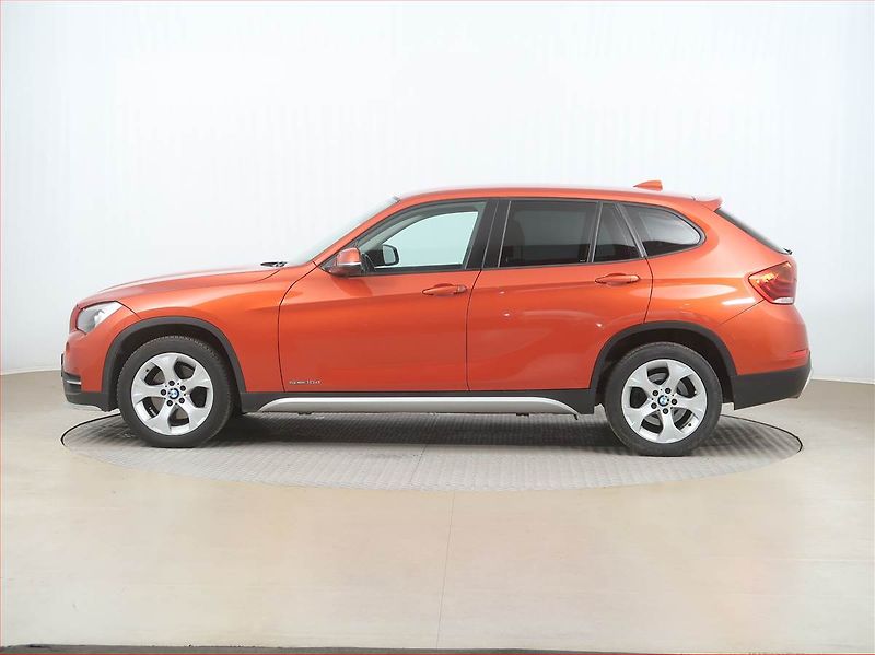 BMW X1 (2014) sDrive16d, Park. senzory - fotka 3 z 15