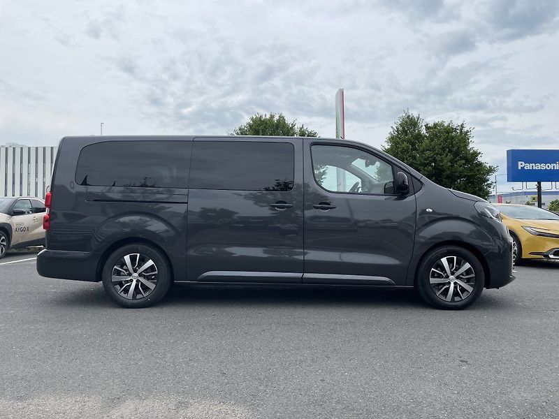 Toyota ProAce Verso 2.0 8AT L2 VIP 7S ODBĚR 3/2026 - fotka 2 z 30