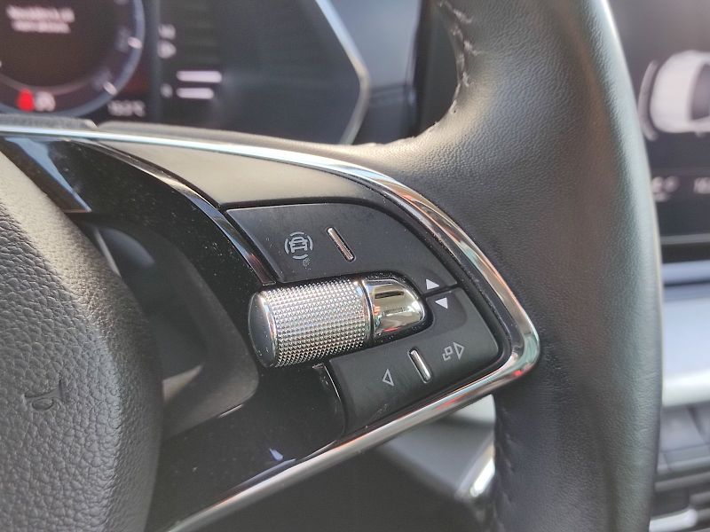 Škoda Octavia (2023) combi Tour 2,0 Tdi 110 Kw - fotka 30 z 37