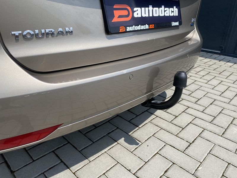 Volkswagen Touran 1.2 TSI 77kW-CLIMATRONIC-NAVI - fotka 11 z 41