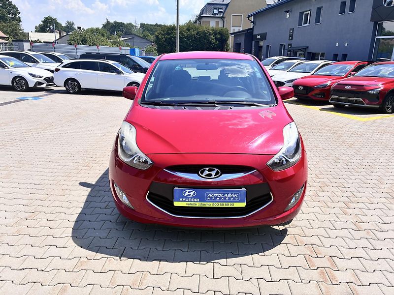 Hyundai ix20 1.6i 92kW KLIMA ČR 1MAJ - fotka 2 z 15