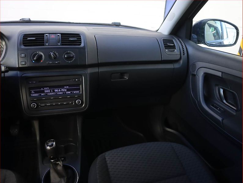 Škoda Fabia (2013) 1.2 TSI - fotka 8 z 15