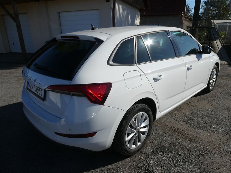 Škoda Scala 1,0 TSi 81kW Style, NAVIGACE - fotka 9 z 41