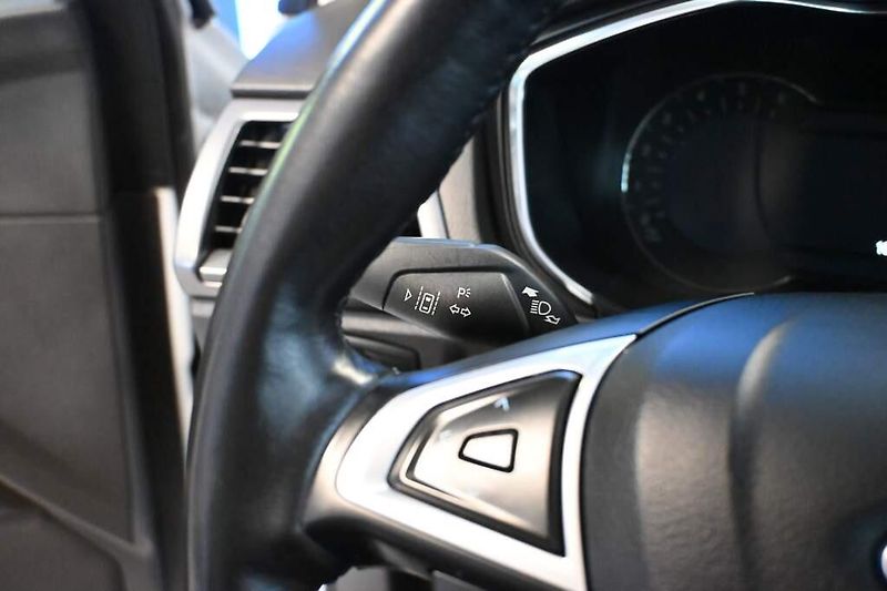 Ford Mondeo (2022) 2.0 LED SONY TITANIUM Webasto - fotka 13 z 35
