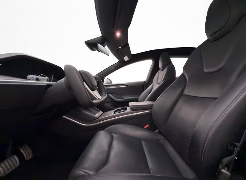 Tesla Model S LR AWD Vzduch Pano. Kam Yoke - fotka 24 z 35