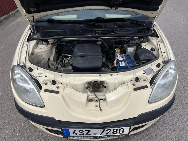 Lancia Y 1,2 i STK 9/2027 - fotka 20 z 25