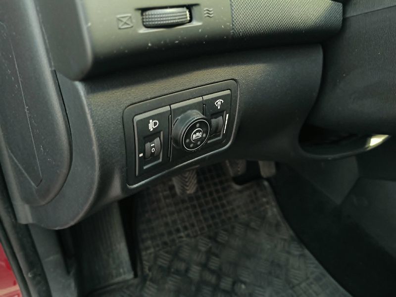 Hyundai i30 (2010) CW 1,4i Comfort LPG - fotka 17 z 24