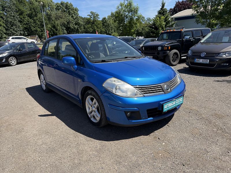 Nissan Tiida 1.8i - fotka 4 z 20