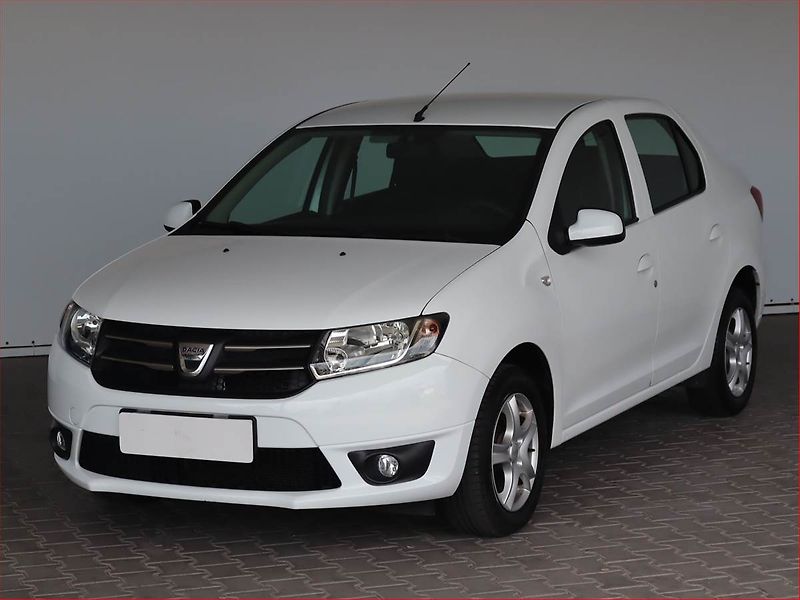 Dacia Logan (2015) 1.2 16V, Navi - fotka 2 z 18