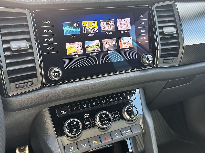 Škoda Kodiaq (2020) 2.0 TDI 4x4 DSG Sportline - fotka 24 z 35