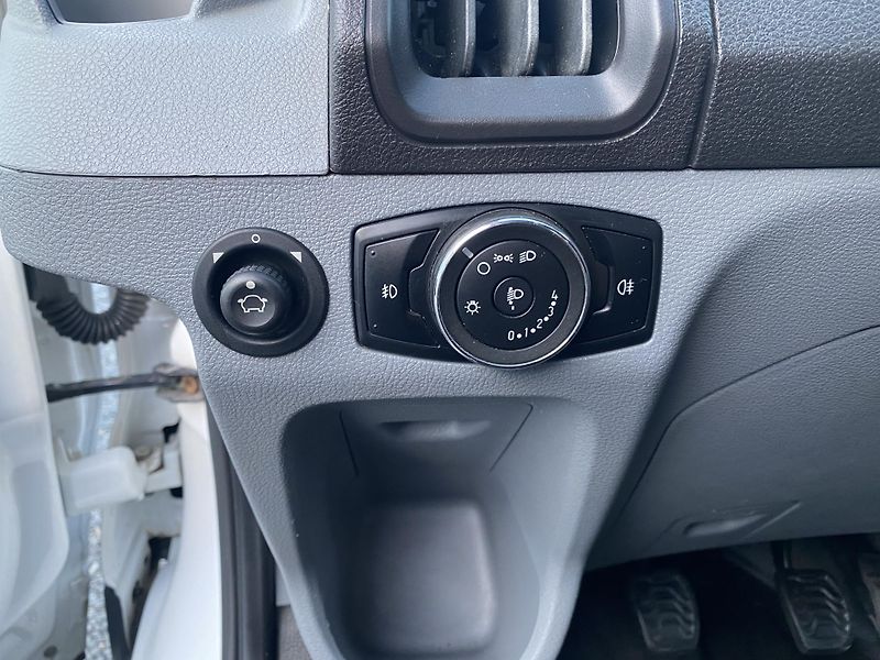 Ford Transit (2017) 2.0TDCi,TEMP, KLIMA,VÝB STAV - fotka 32 z 50