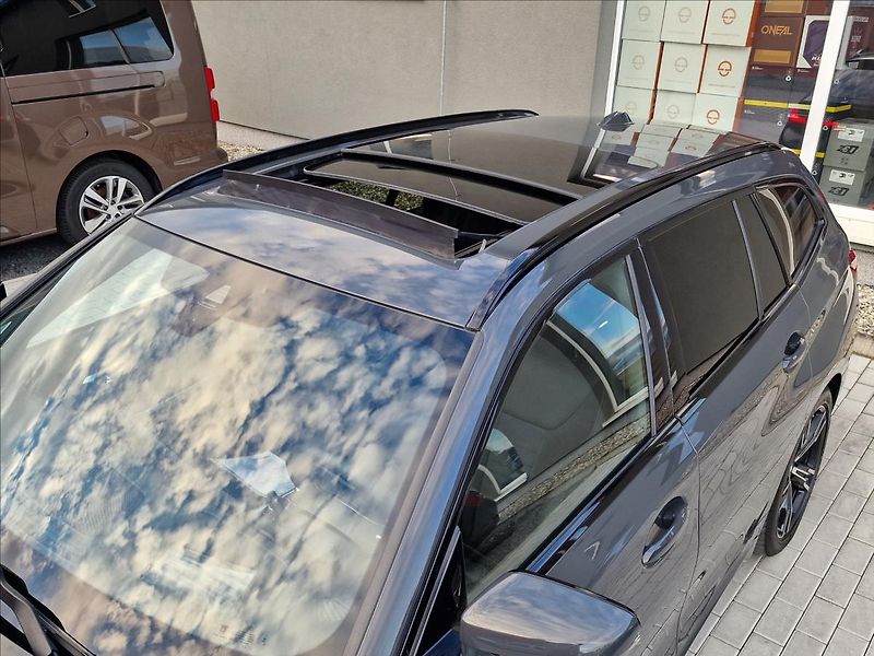 BMW Řada 3 330d Xdrive M-Sport ČR,1.Maj. - fotka 39 z 50