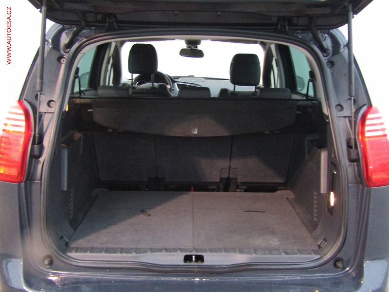 Peugeot 5008 (2011) 1.6HDi, Navi, kůže - fotka 7 z 18