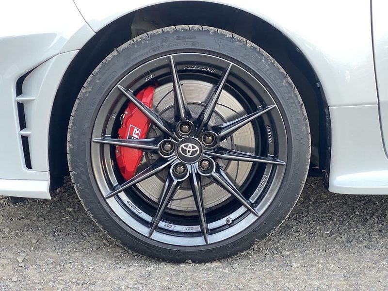 Toyota GR Yaris ČR, Dynamic VIP, DPH, A/T - fotka 8 z 31