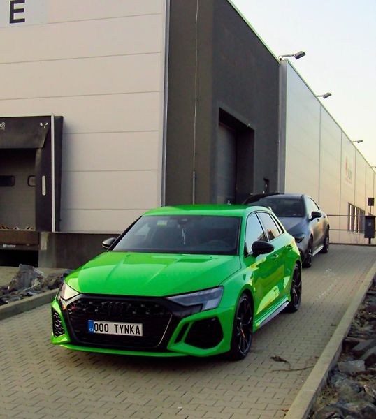 Audi RS 3 (2025) Keramické brzdy , akrapovič  - fotka 3 z 14
