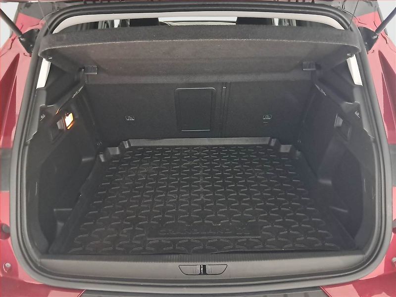 Opel Grandland X (2019) 1.2 Turbo, Serv.kniha - fotka 14 z 20