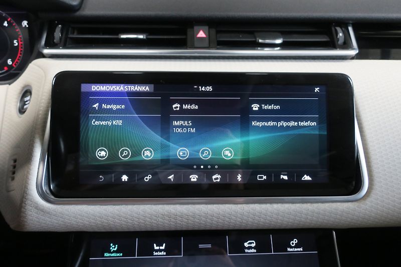 Land Rover Range Rover Velar (2018) D300 R-Dynamic SE, ČR, 1. maj. - fotka 27 z 50