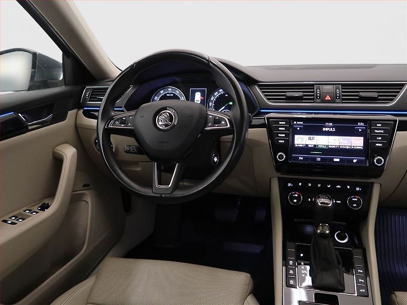 Škoda Superb (2016) Laurin&Klement 2.0 TSI, 4X4 - fotka 7 z 16
