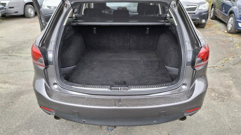 Mazda 6 2.0 benzin Facelit 1. majitel - fotka 12 z 41
