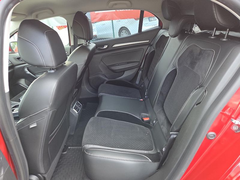 Renault Mégane 1,2TCe 92kw 1.MAJITEL  - fotka 10 z 11