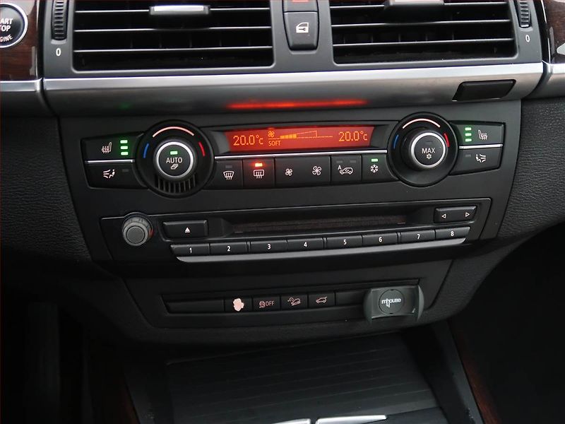 BMW X5 (2013) xDrive40d, 4X4, Automat, Kůže - fotka 18 z 31