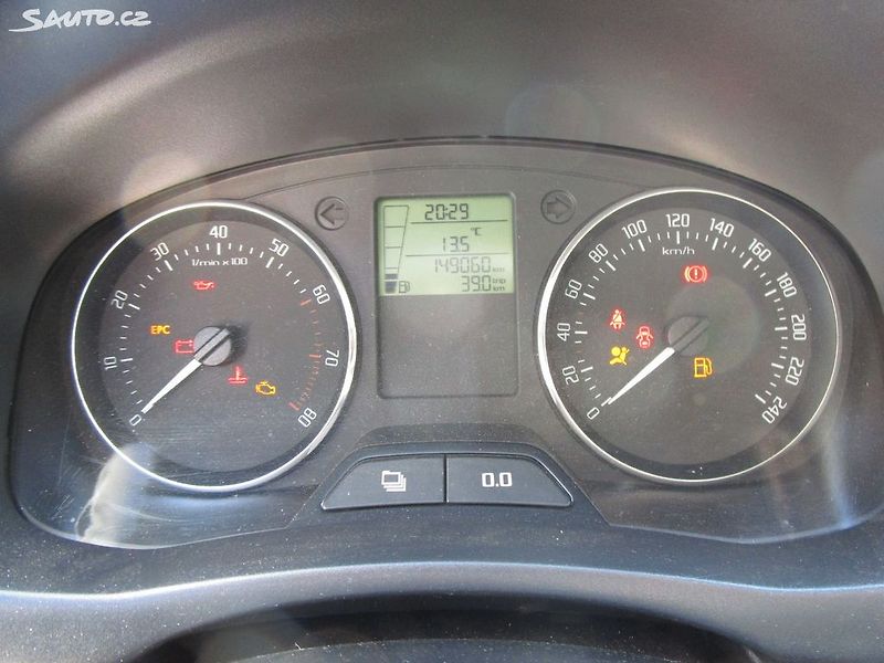 Škoda Roomster 1,2TSI-63KW-NOVÁ STK+ROZVODY - fotka 18 z 40