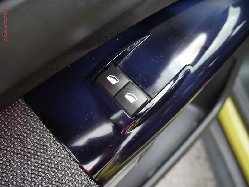 Citroën C4 Cactus (2015) 1.2PT, ČR, servis.kniha - fotka 14 z 19