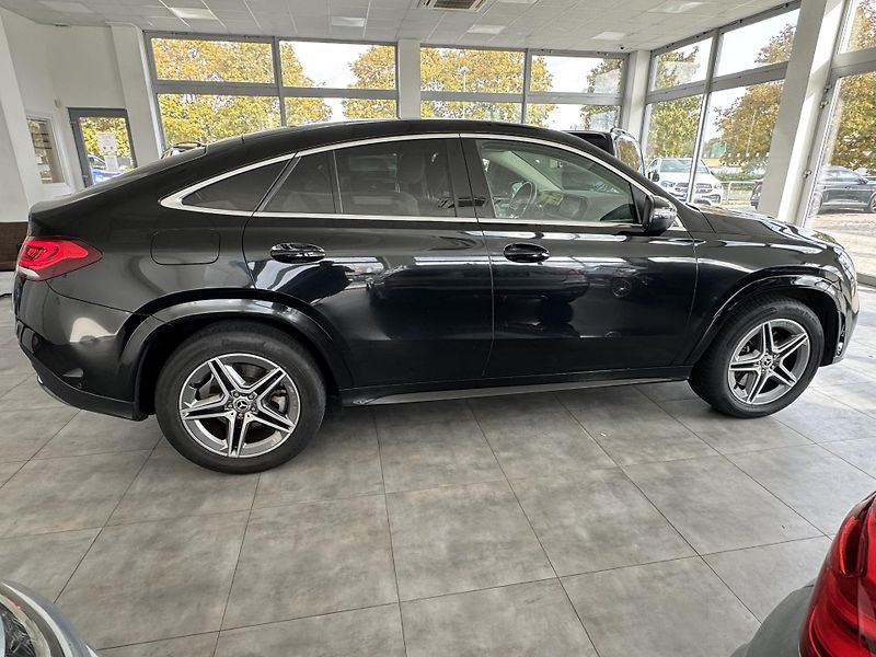 Mercedes-Benz GLE (2022) 300d 4 MATIC AMG  - fotka 8 z 39