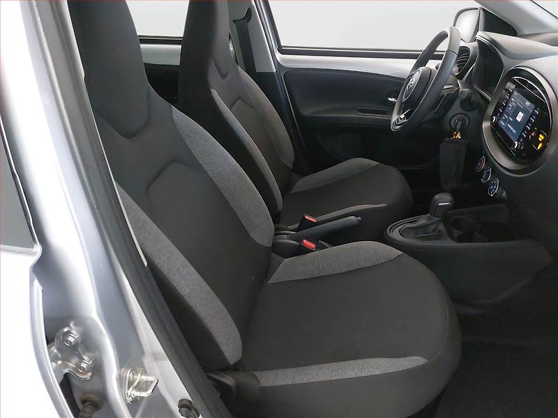 Toyota Aygo (2023) 1.0, Automat, Serv.kniha - fotka 7 z 15