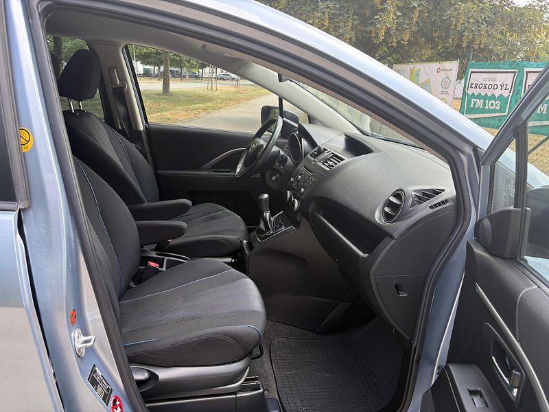 Mazda 5 2.0 Center-Line - fotka 19 z 30
